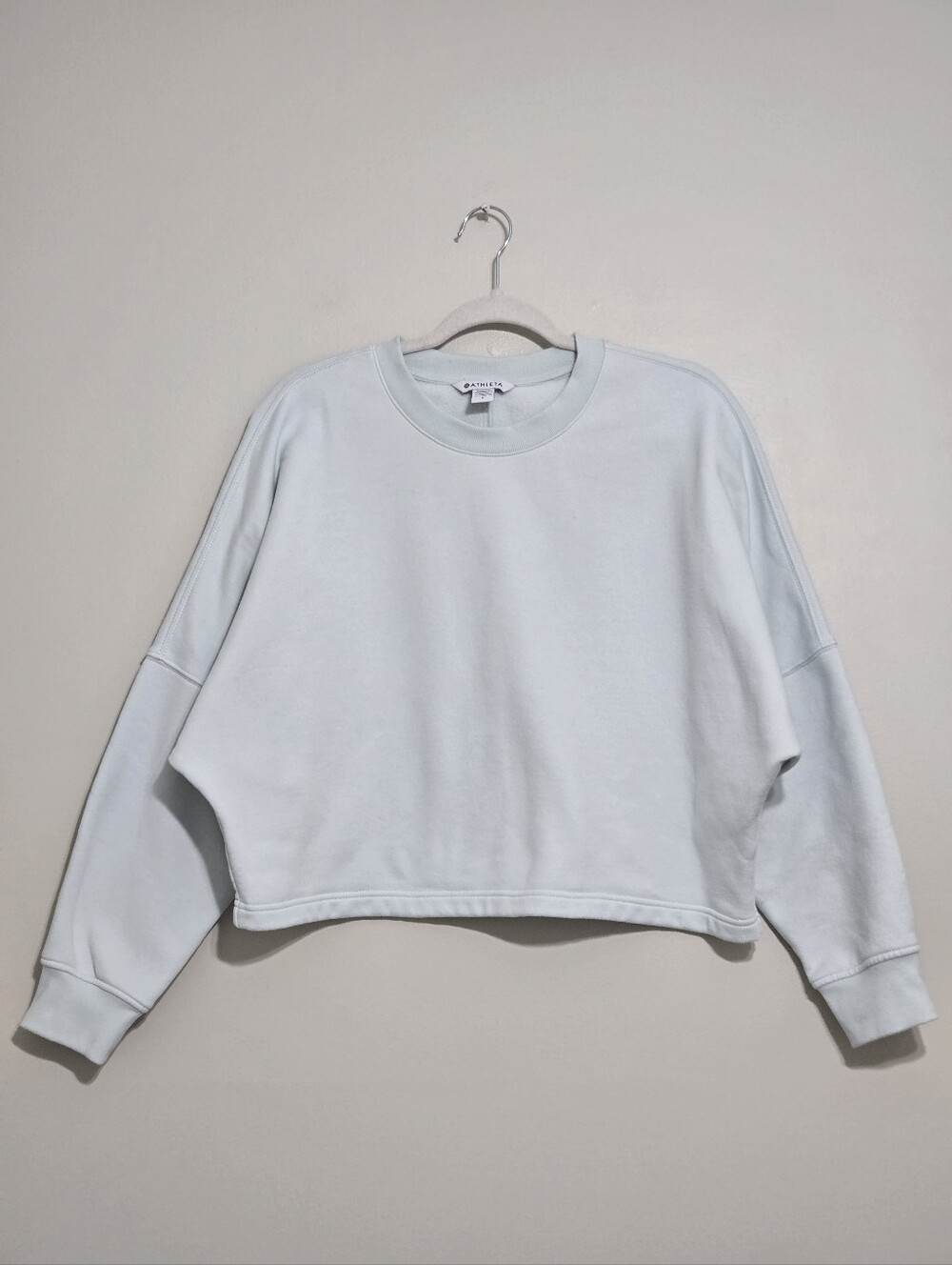 Athleta Womens Large L Cropped Crewneck Sweatshirt Light Blue Pullover Cozy